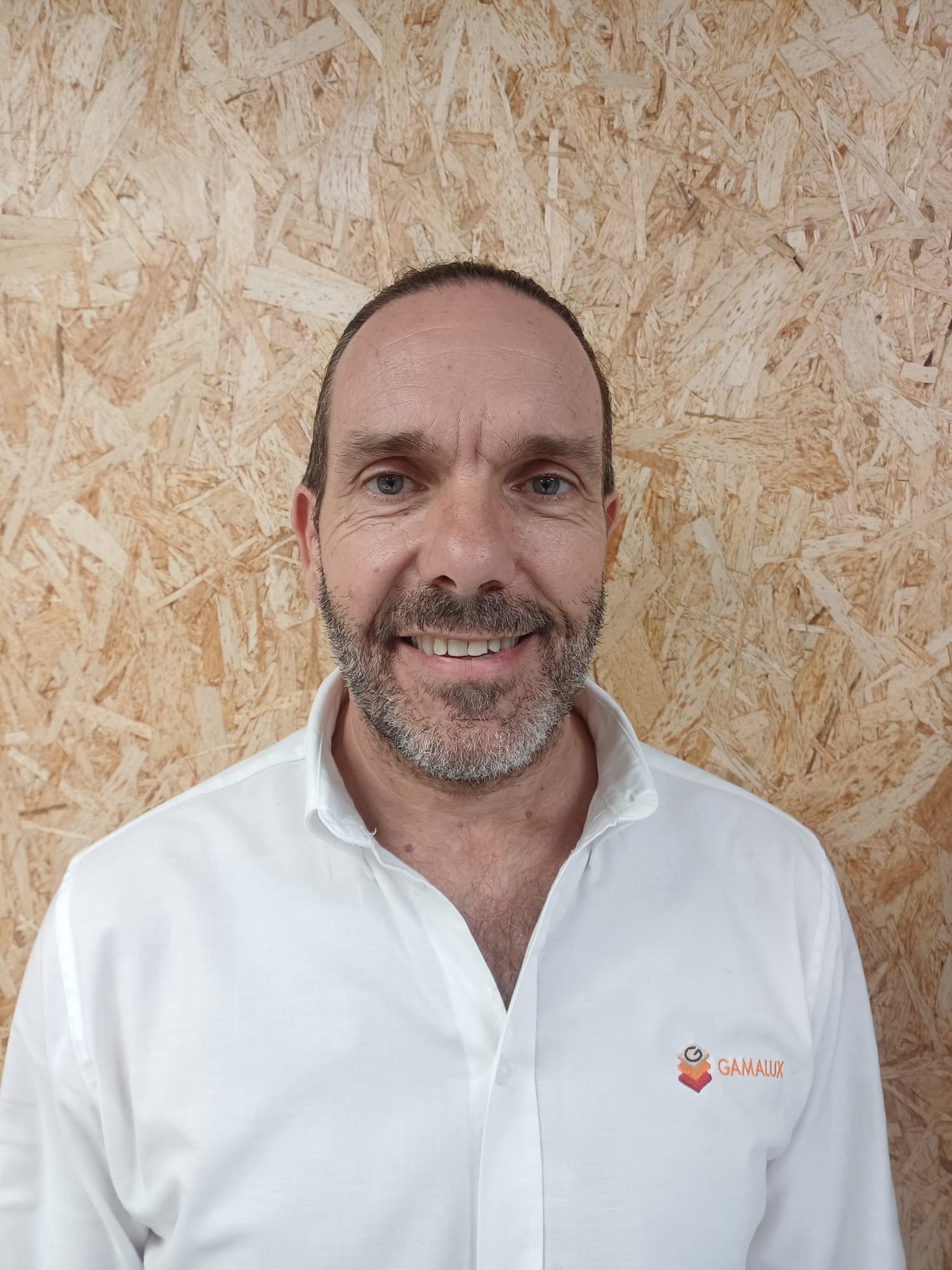 Víctor López